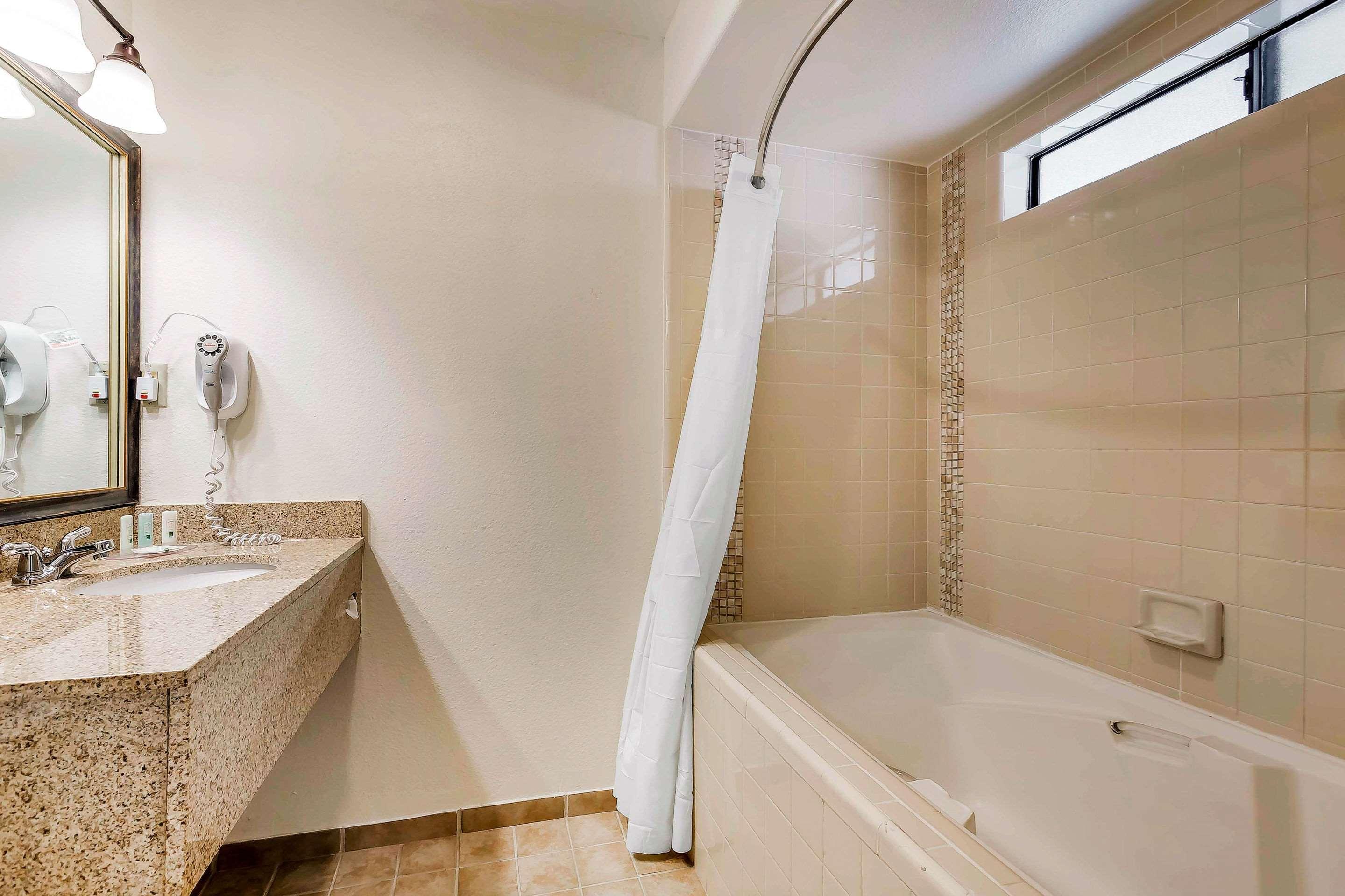 Quality Inn Fallbrook I-15 Buitenkant foto